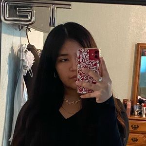 Meet your Posher, Gabriela